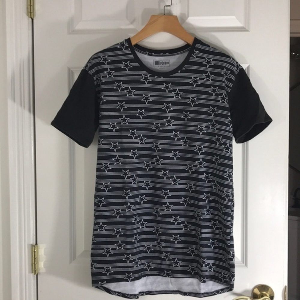 LuLARoe black and white Stars and Stripes tee shirt